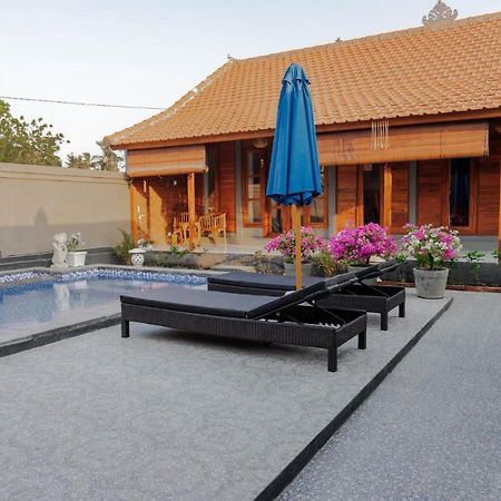 Garvi Villa Karangasem Екстериор снимка